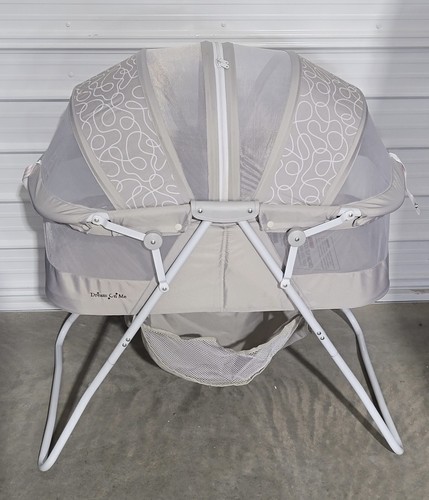 Dream karley bassinet - on,