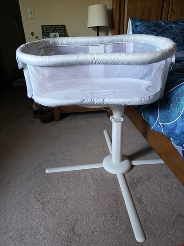 Halo bassinest swivel sleeper - bassinest,