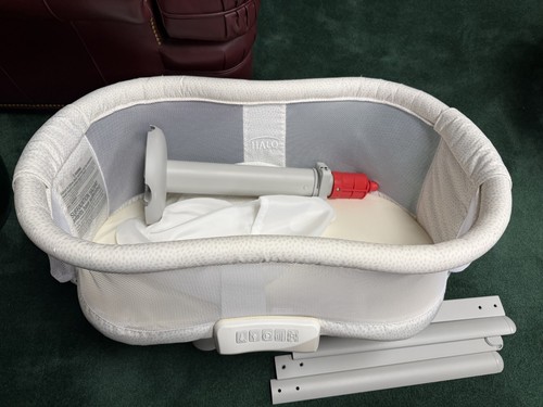 Halo bassinest swivel sleeper - halo,